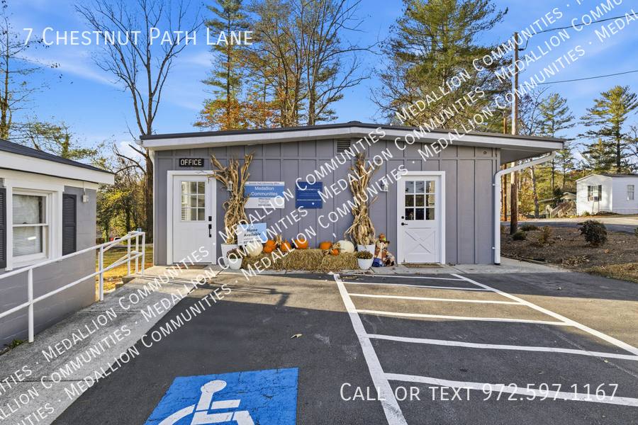 House for rent at 7 Chestnut Path Lane, Hendersonville, NC 28739