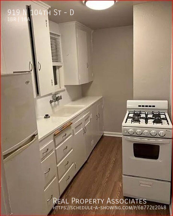 Apartment for rent at 919 N 104th St #D, Seattle, WA 98133