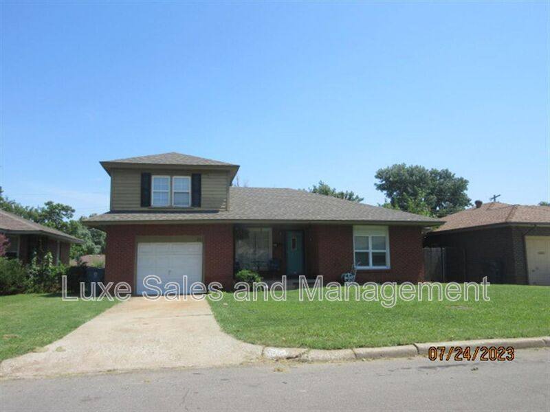 House for rent at 221 E Kerr Dr, Oklahoma City, OK 73110