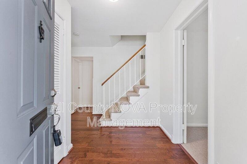 House for rent at 3160 Ravenwood Dr, Falls Church, VA 22044