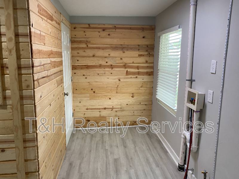 House for rent at 604 W 4th St, Greenfield, IN 46140