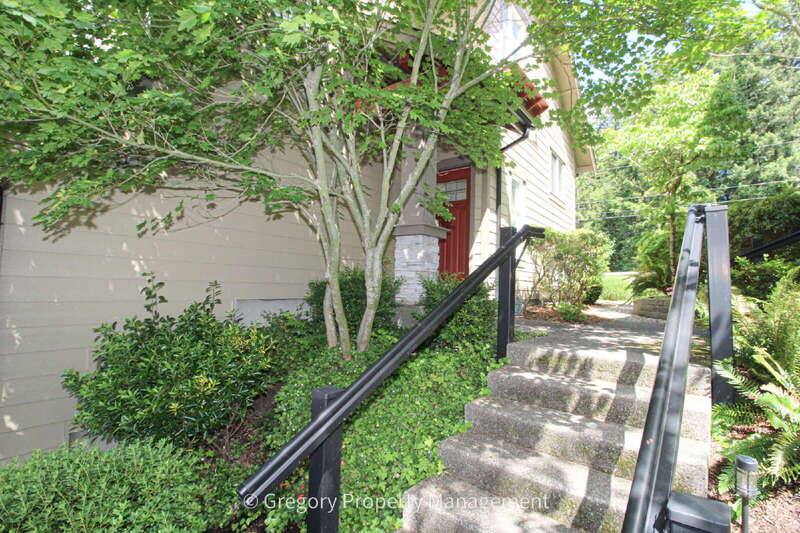 Townhouse for rent at 13824 N Creek Dr #802, Bothell, WA 98012