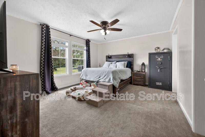 House for rent at 1053 Pitchkettle Rd, Suffolk, VA 23434
