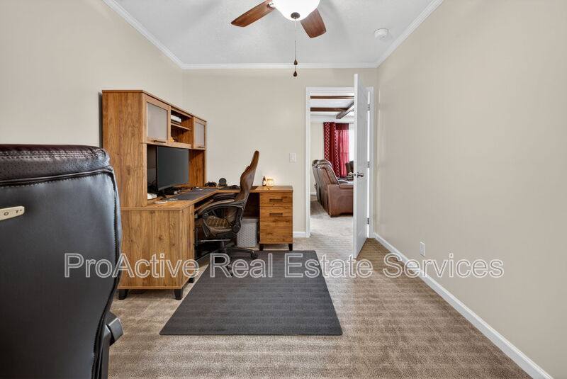 House for rent at 1053 Pitchkettle Rd, Suffolk, VA 23434