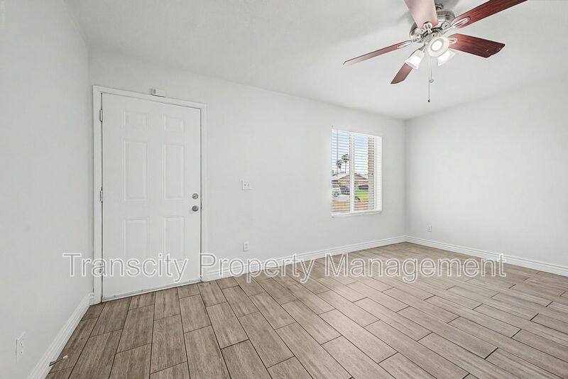 House for rent at 4328 E Saint Catherine Ave, Phoenix, AZ 85042