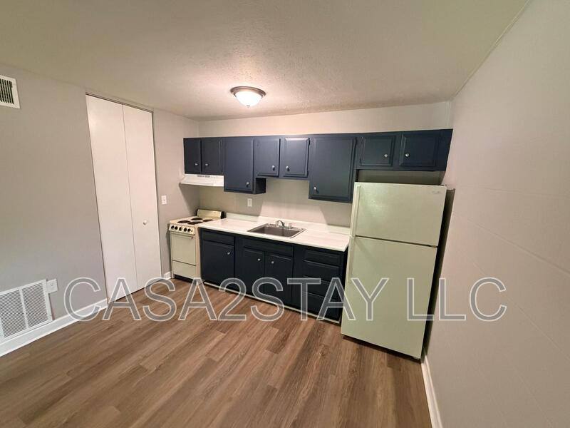 Apartment for rent at 2188 St Johns Place, Louisville, KY 40210