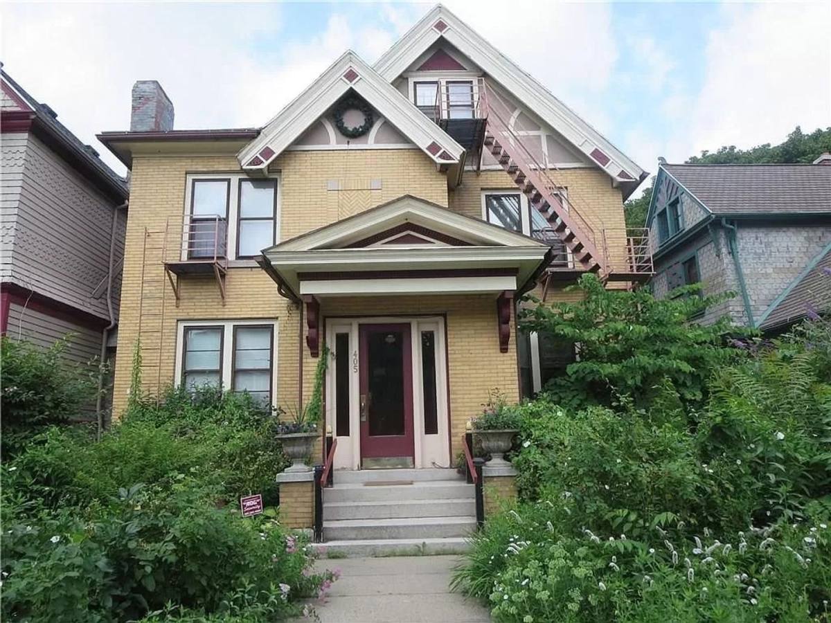Apartment for rent at 405 Alexander St #C, Rochester, NY 14607