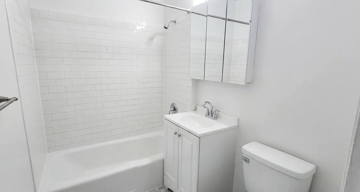 Apartment for rent at 370 W 52nd St #2B, New York, NY 10019