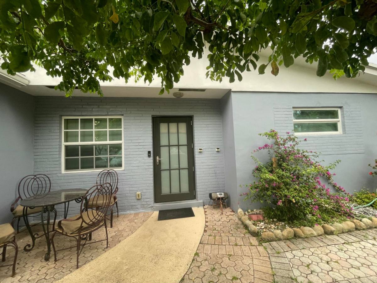 House for rent at 3850 NE 12th Terrace, Pompano Beach, FL 33064