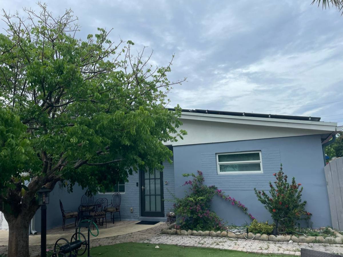 House for rent at 3850 NE 12th Terrace, Pompano Beach, FL 33064