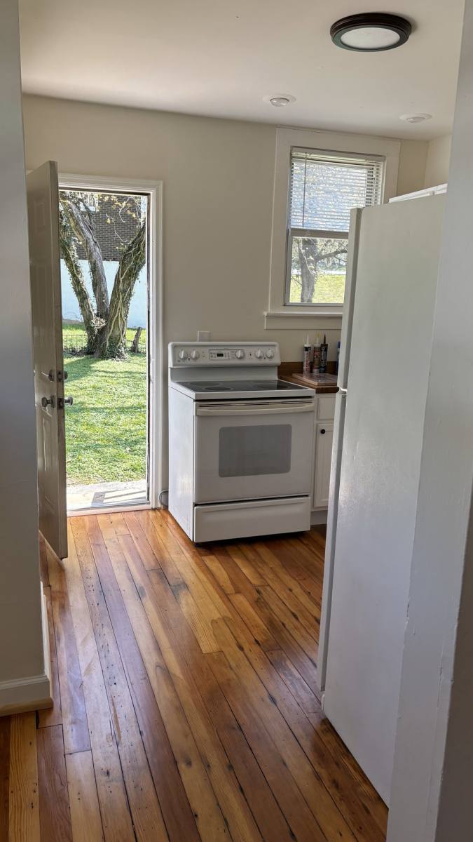 Apartment for rent at 330 Lilienthal St #1, Cincinnati, OH 45204
