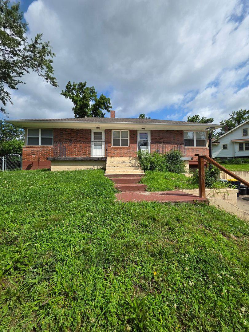House for rent at 3418 NE Winn Rd, Kansas City, MO 64116