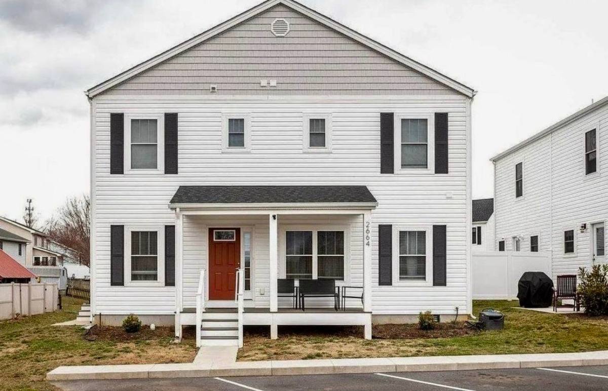 Townhouse for rent at 2664 Greenport Dr, Harrisonburg, VA 22801
