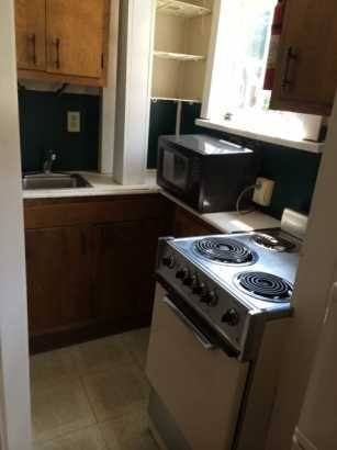 Townhouse for rent at 629 Potter, Kalamazoo, MI 49007