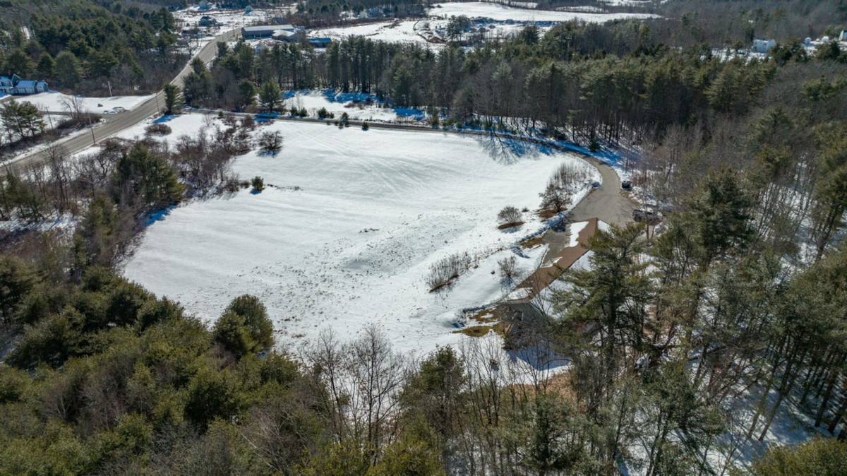Apartment for rent at 820 Gray Rd, Windham, ME 04062