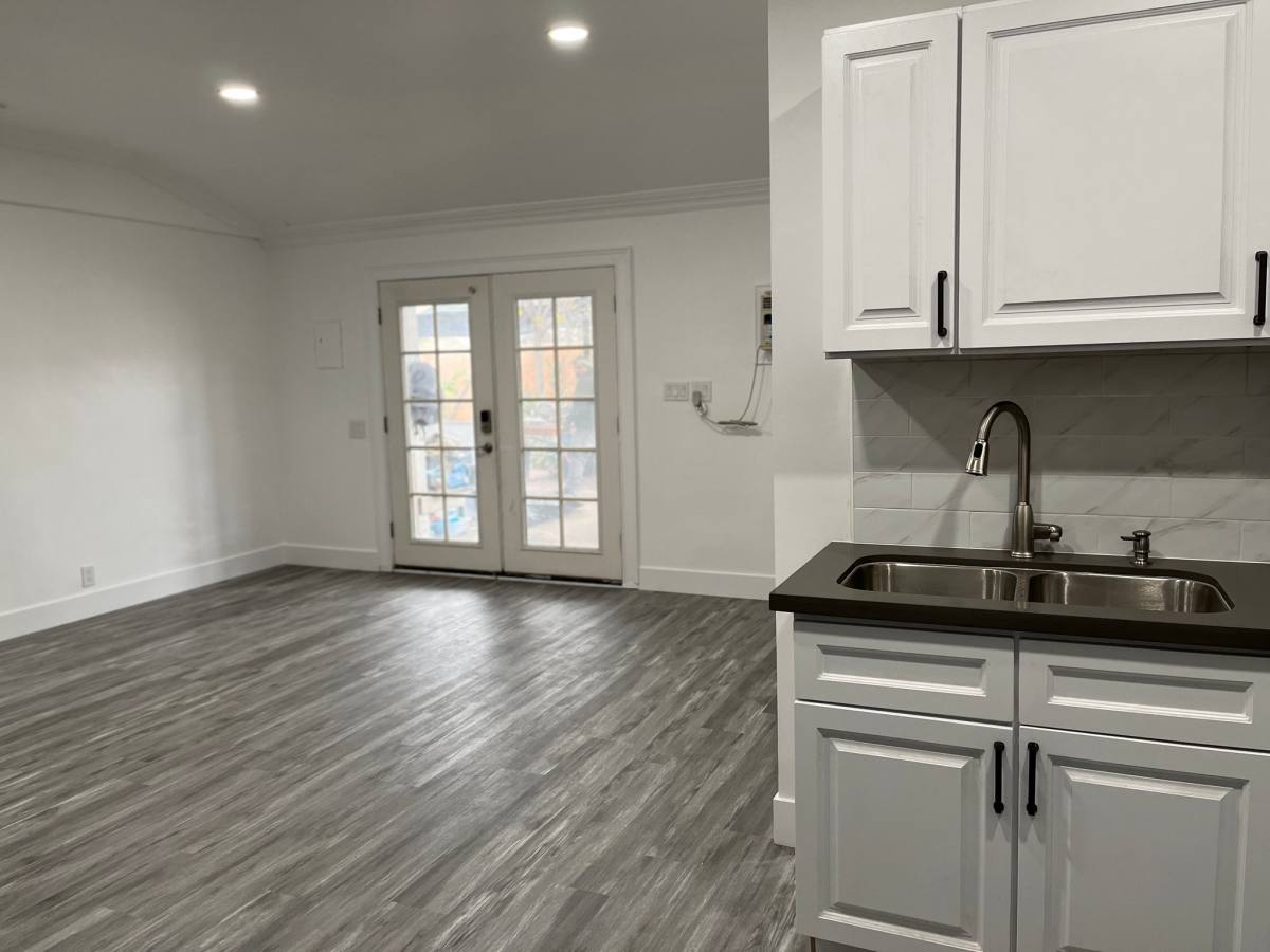 Apartment for rent at 452 N Alexander St, San Fernando, CA 91340