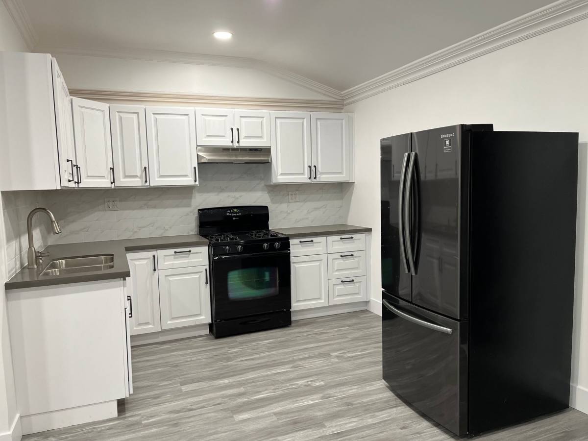 Apartment for rent at 452 N Alexander St, San Fernando, CA 91340