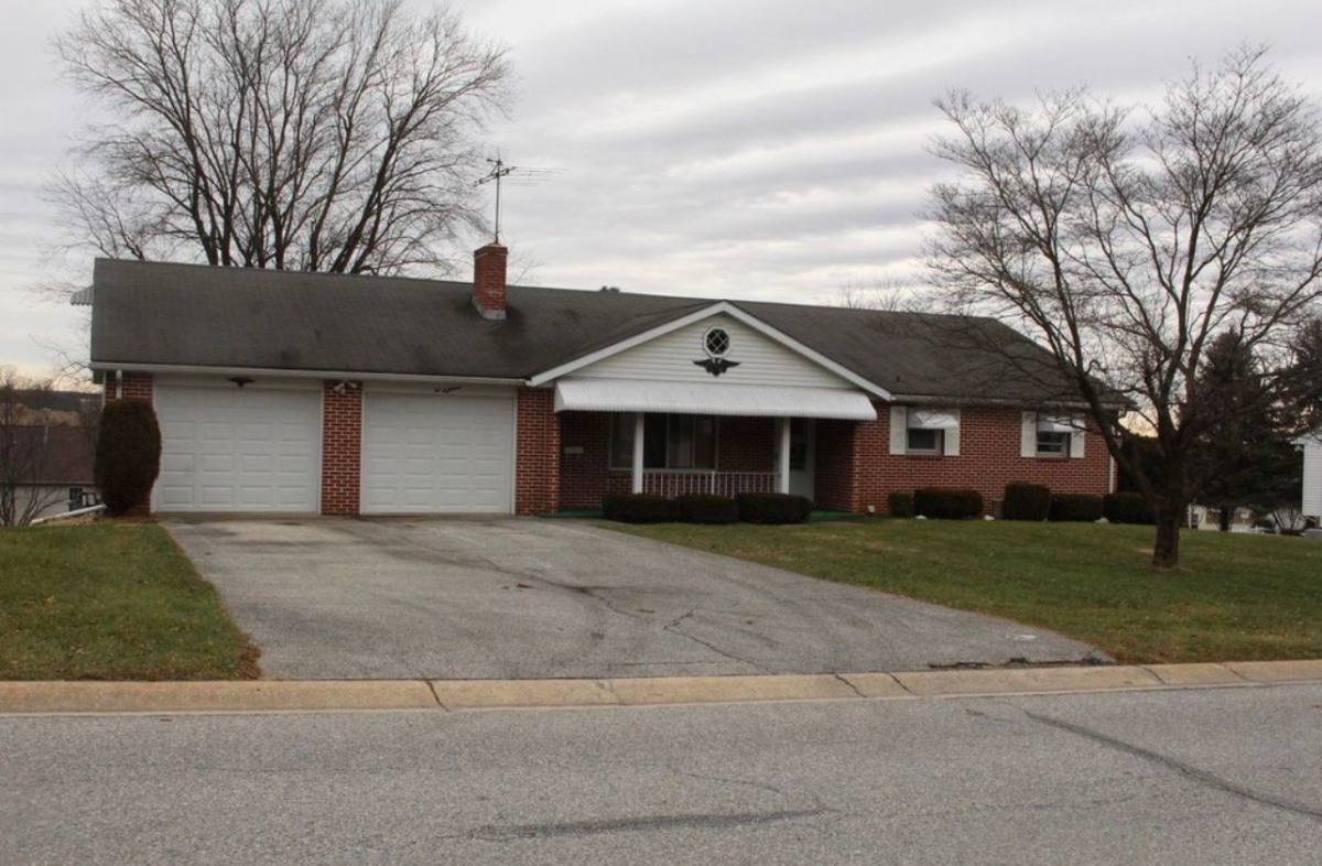 House for rent at 218 Cardinal Dr, Shrewsbury, PA 17361