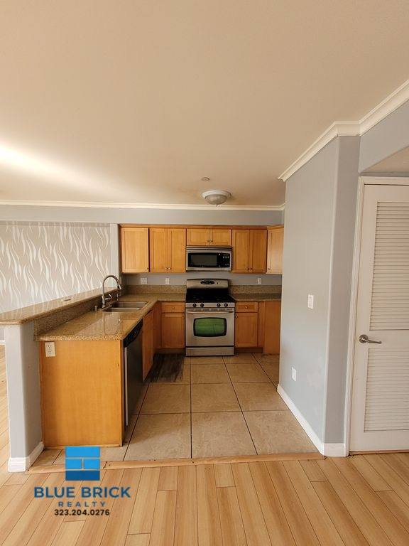 Apartment for rent at 13623 Sherman Way #205, Van Nuys, CA 91405