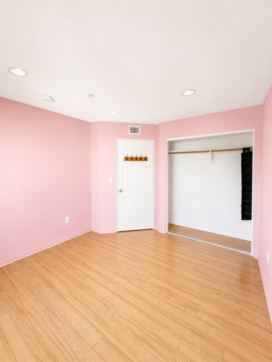 Apartment for rent at 13623 Sherman Way #205, Van Nuys, CA 91405