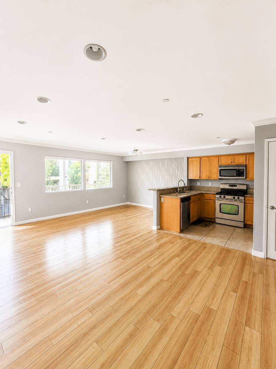Apartment for rent at 13623 Sherman Way #205, Van Nuys, CA 91405