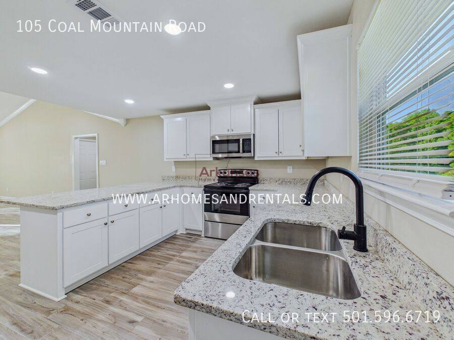 House for rent at 105 Coal Mountain Rd, El Paso, AR 72045