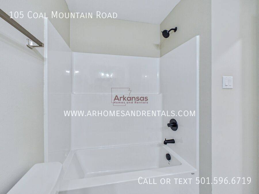 House for rent at 105 Coal Mountain Rd, El Paso, AR 72045