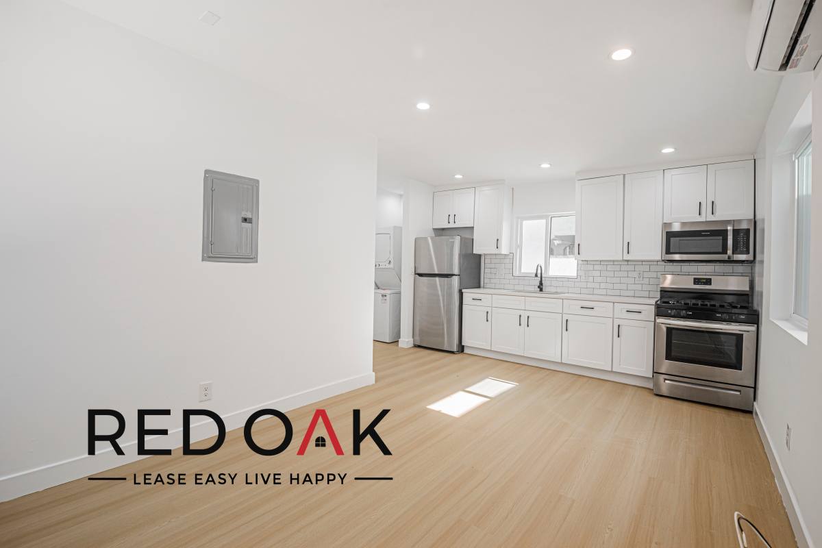 Condo for rent at 4211 1 2 11th Ave, Los Angeles, CA 90008