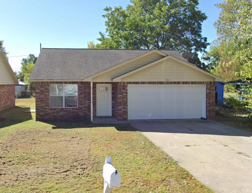 House for rent at 714 S 23rd St, Muskogee, OK 74401