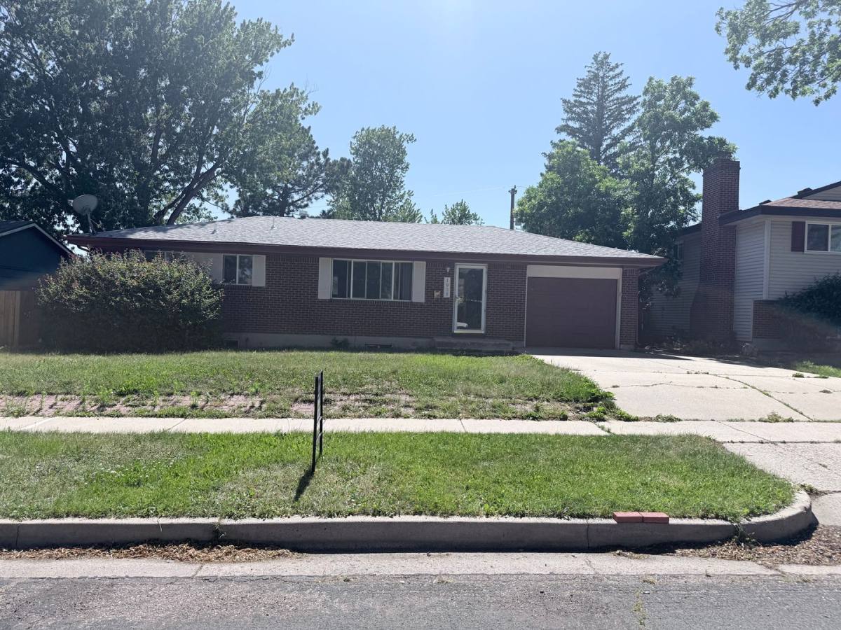 House for rent at 1938 Berkshire Lane, Colorado Springs, CO 80909