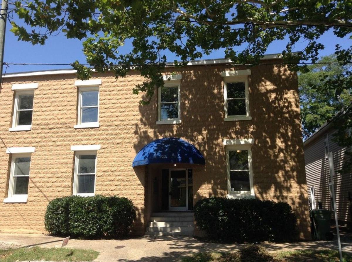 Apartment for rent at 122 S 9th St, Wilmington, NC 28401
