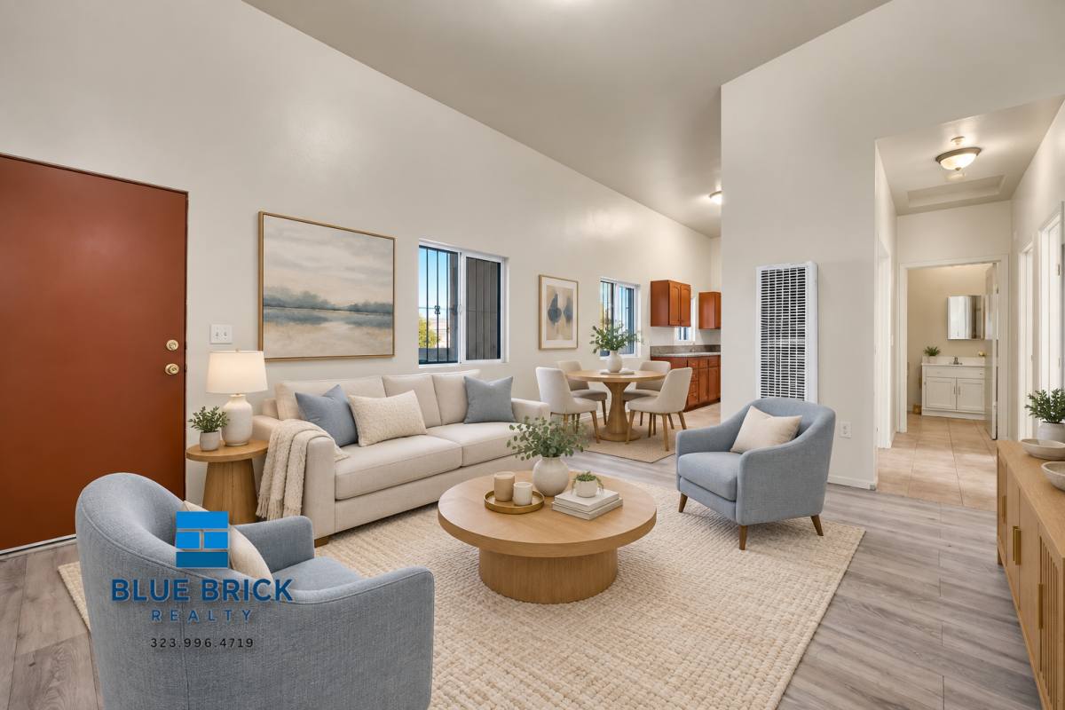 Apartment for rent at 5869 S Figueroa St #4, Los Angeles, CA 90003