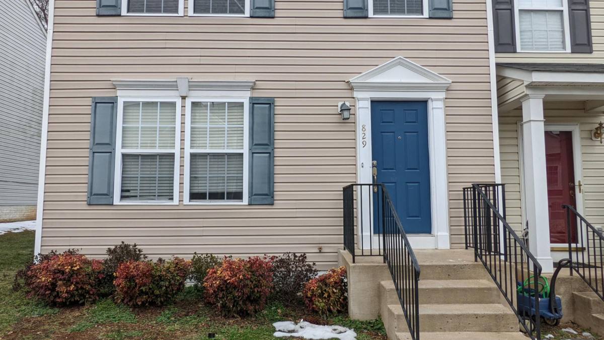 Townhouse for rent at 829 Gallows Court, Culpeper, VA 22701