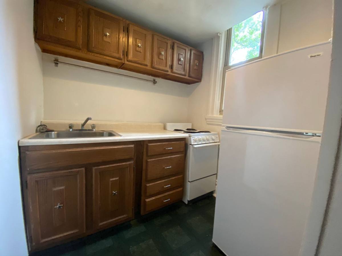 Apartment for rent at 366 S Negley Ave, Pittsburgh, PA 15232