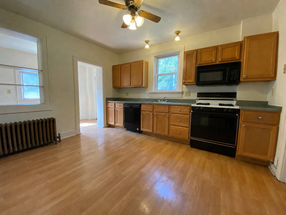 Apartment for rent at 3135 Bates St, Pittsburgh, PA 15213