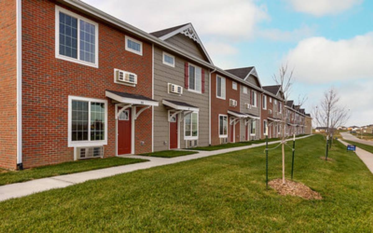 Townhouse for rent at 1191 W 16th St, Pella, IA 50219