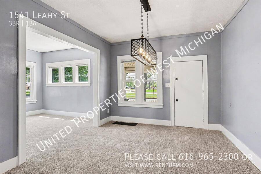 Apartment for rent at 1541 Leahy St, Muskegon, MI 49442
