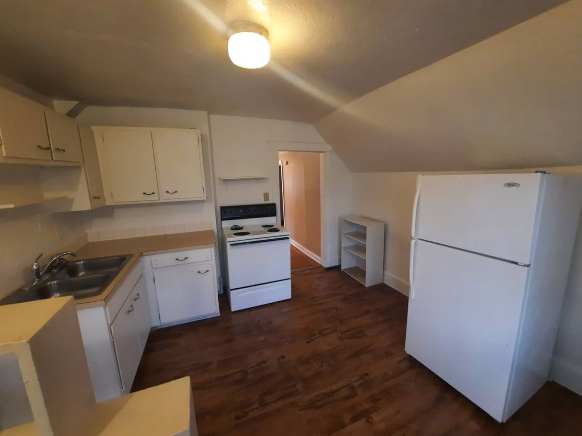 Apartment for rent at 2136 Lyon St, Des Moines, IA 50317
