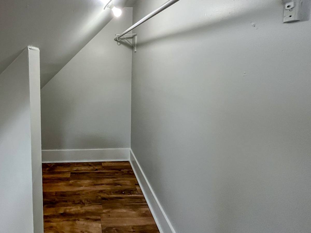Apartment for rent at 817 State St, New Haven, CT 06510