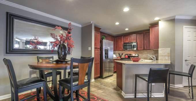 Apartment for rent at 2100 Bering Dr, Houston, TX 77057