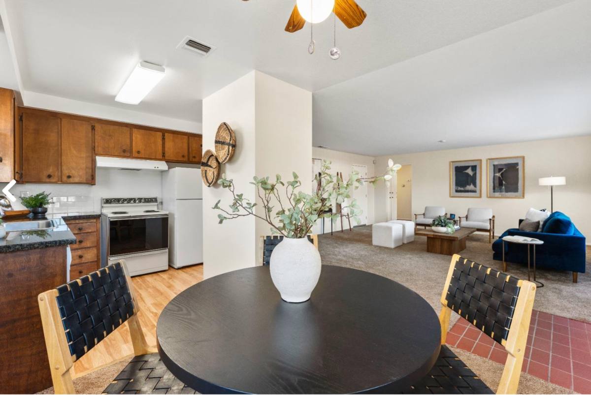 House for rent at 5484 Riverside Blvd, Sacramento, CA 95822