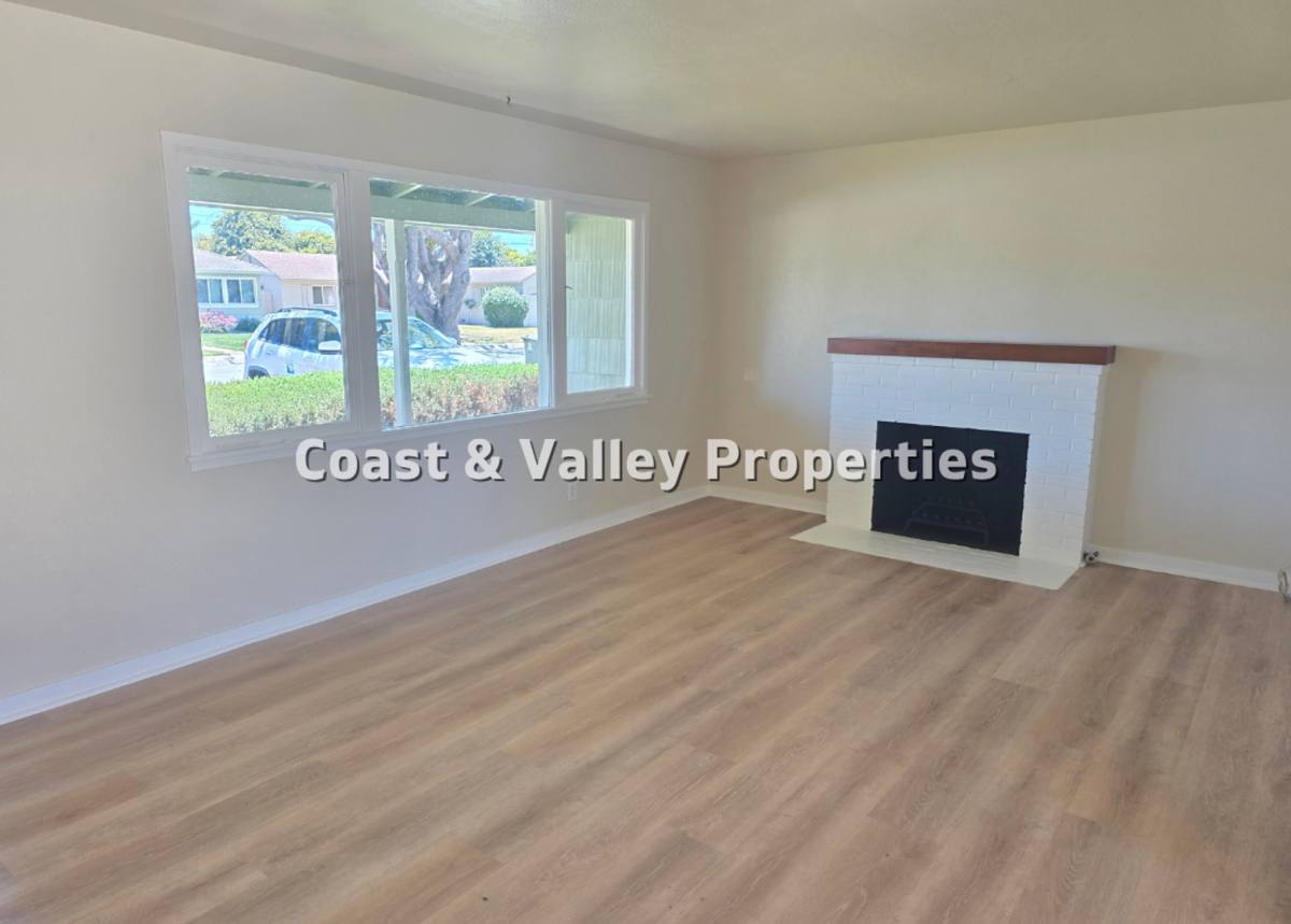 House for rent at 239 Terra Dr, Salinas, CA 93906