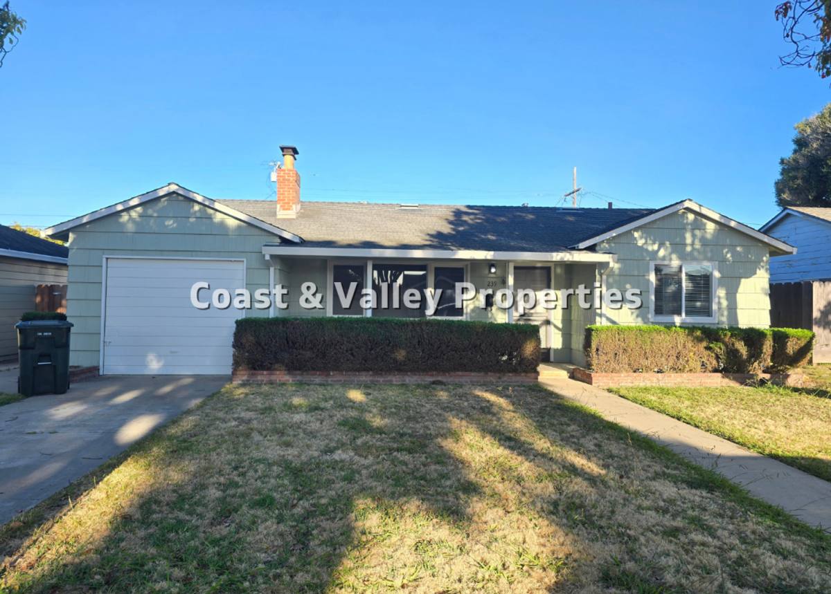 House for rent at 239 Terra Dr, Salinas, CA 93906