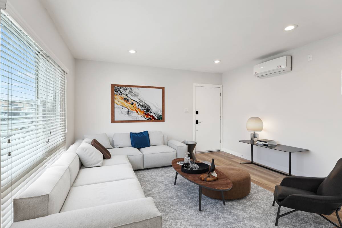 Apartment for rent at 1358 W 36th St #4, Los Angeles, CA 90007