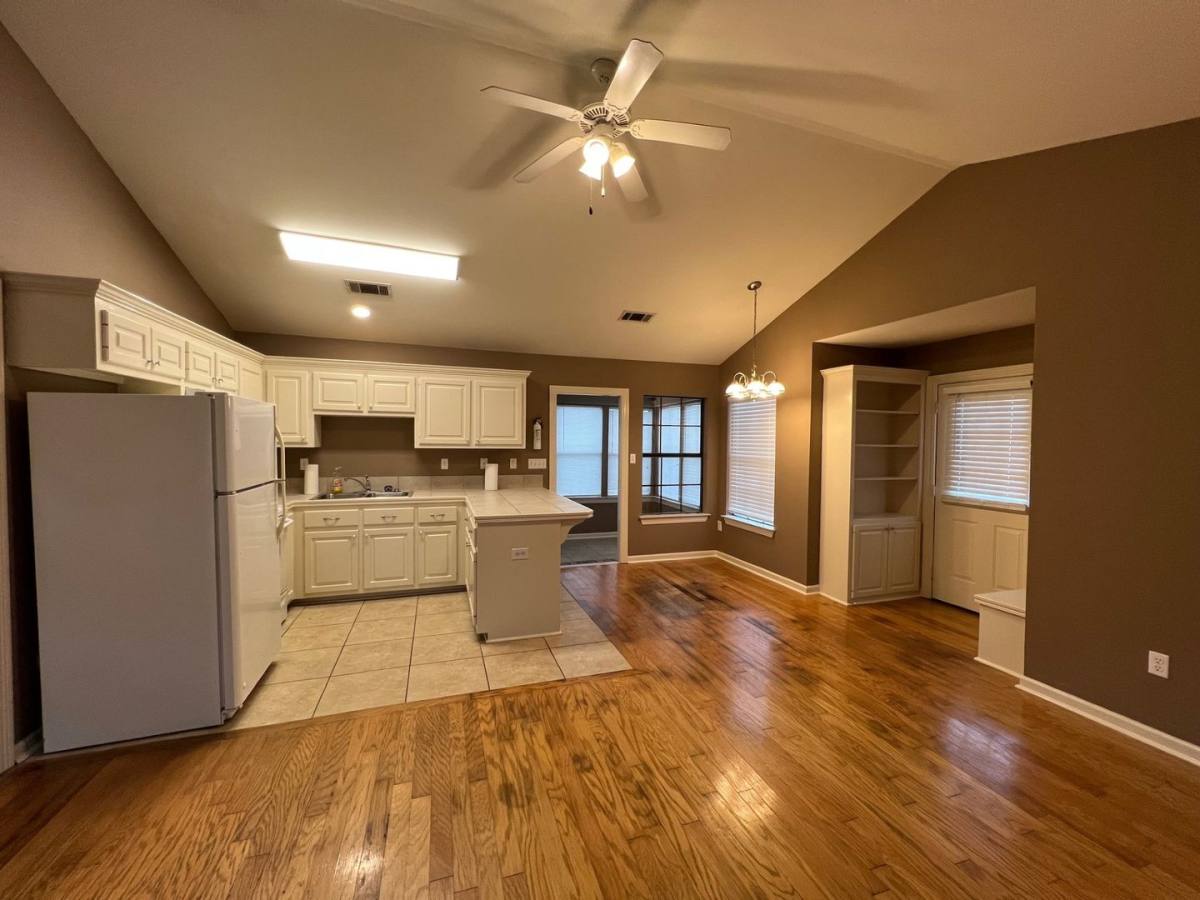 House for rent at 9250 Lockhart Rd, Denham Springs, LA 70726