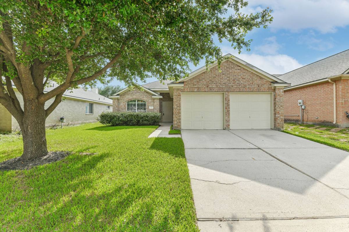 House for rent at 13831 Hillingdale Lane, Houston, TX 77070