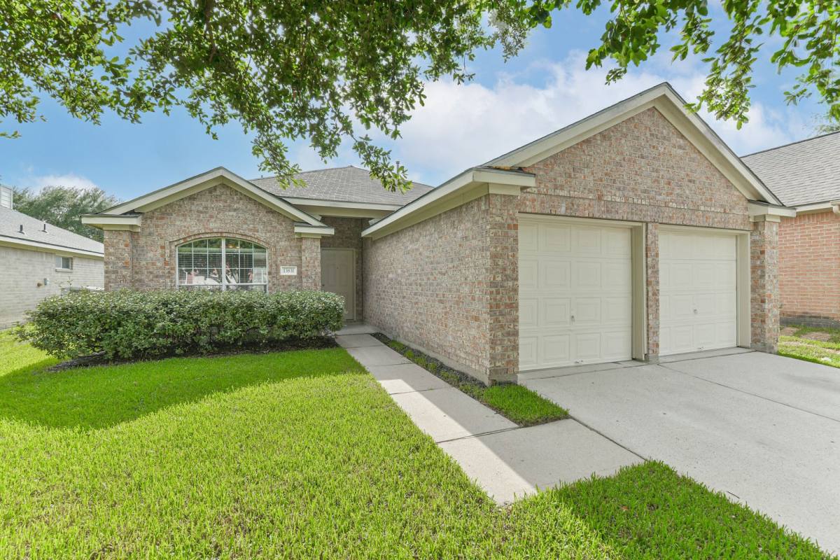 House for rent at 13831 Hillingdale Lane, Houston, TX 77070