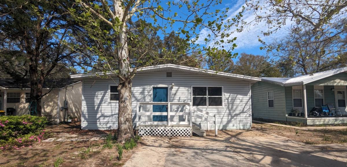 House for rent at 227 Bay St NW, Fort Walton Beach, FL 32548