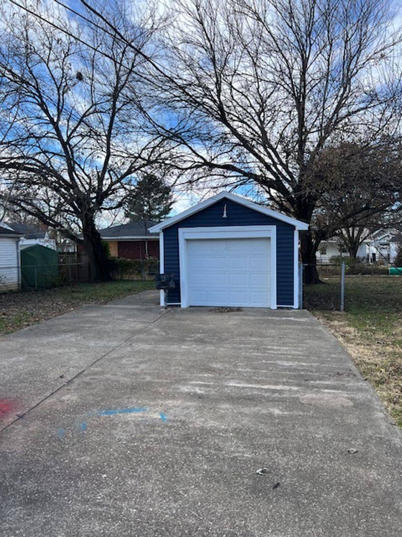 House for rent at 900 Hercules Ave, Evansville, IN 47711