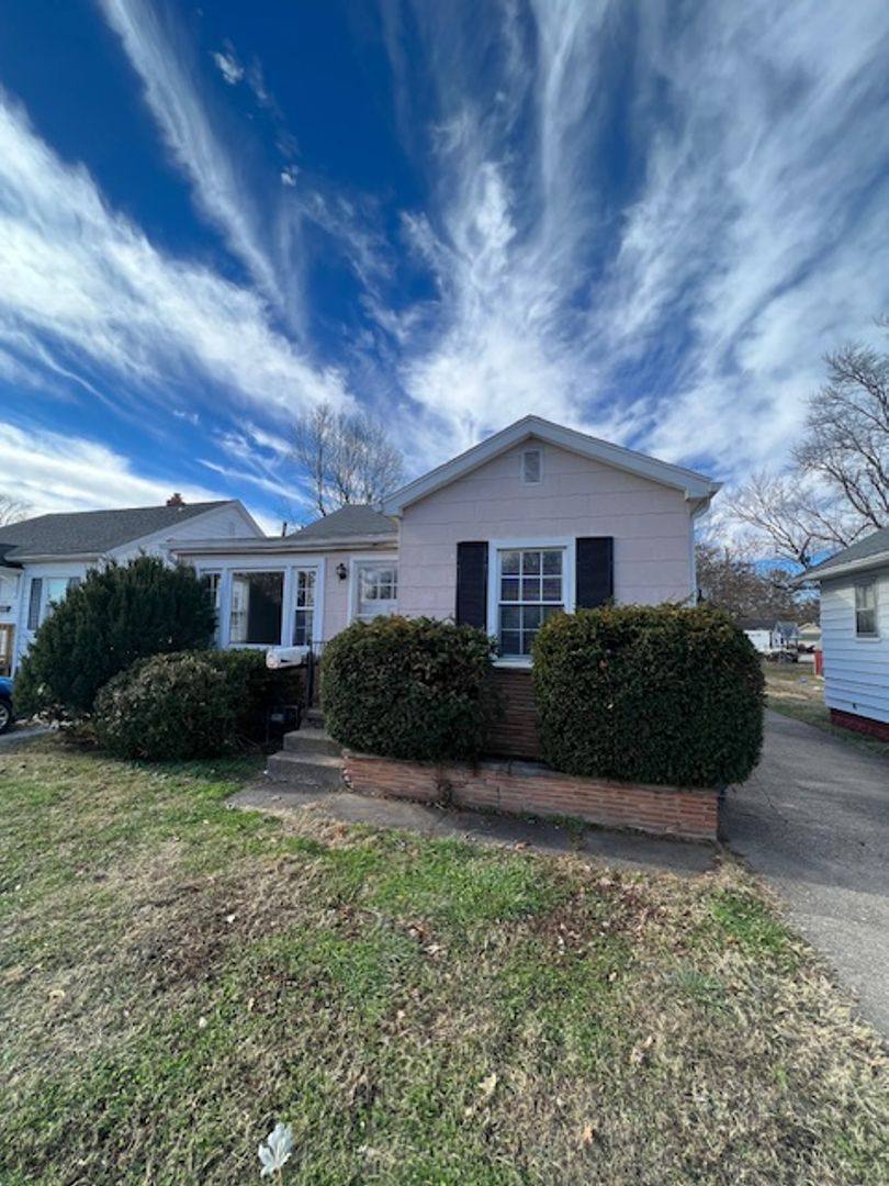 House for rent at 900 Hercules Ave, Evansville, IN 47711